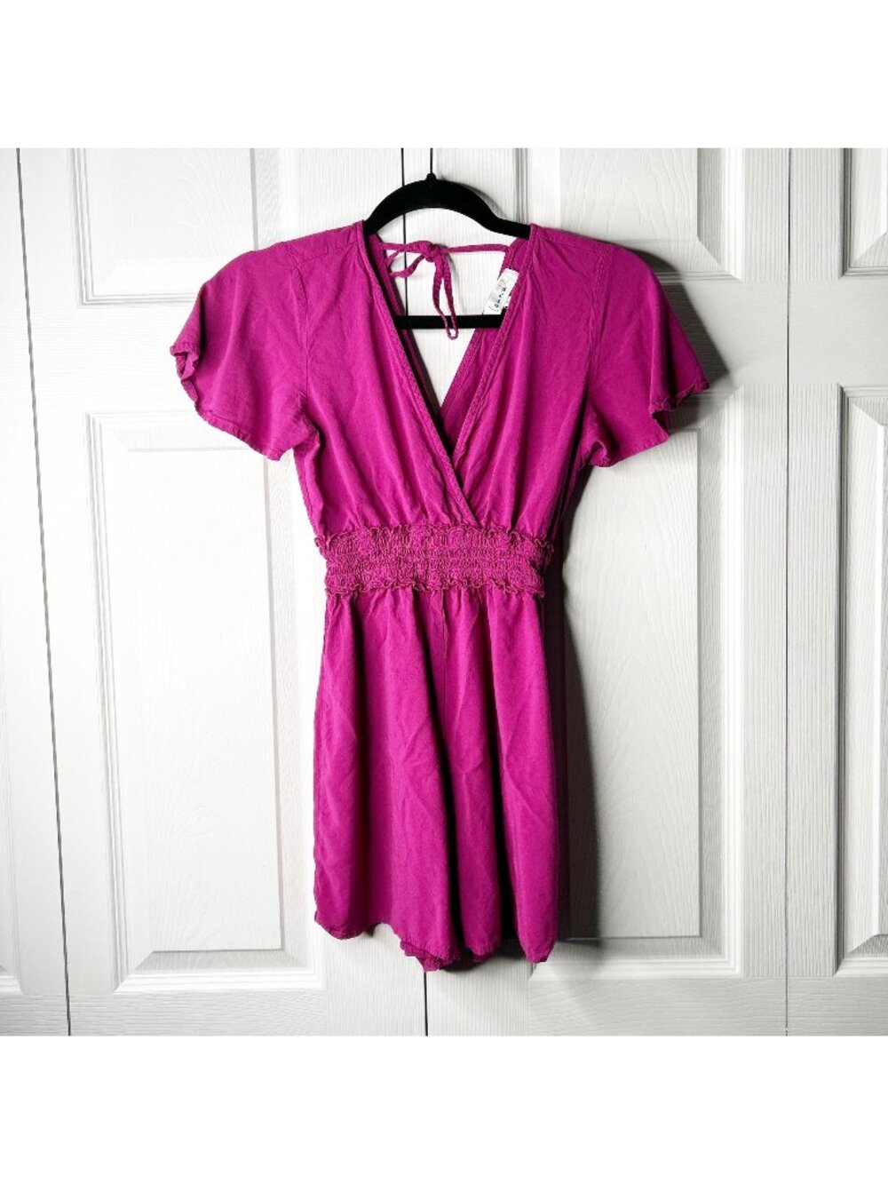 Louna Magenta Pink Purple V-Neck Tie Back Smocked Romper Women's Size Small S